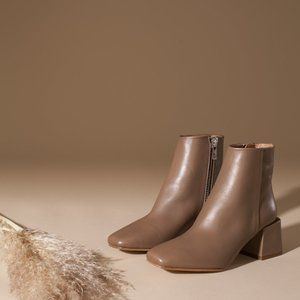 Loq Lazaro Boots - Mink (Size 37, or US 6.5 / 7)